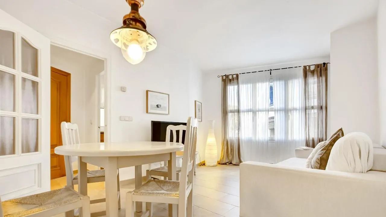 1Mart - Llafranc Apartment